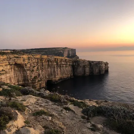 לינה וארוחת בוקר Gozo Silence